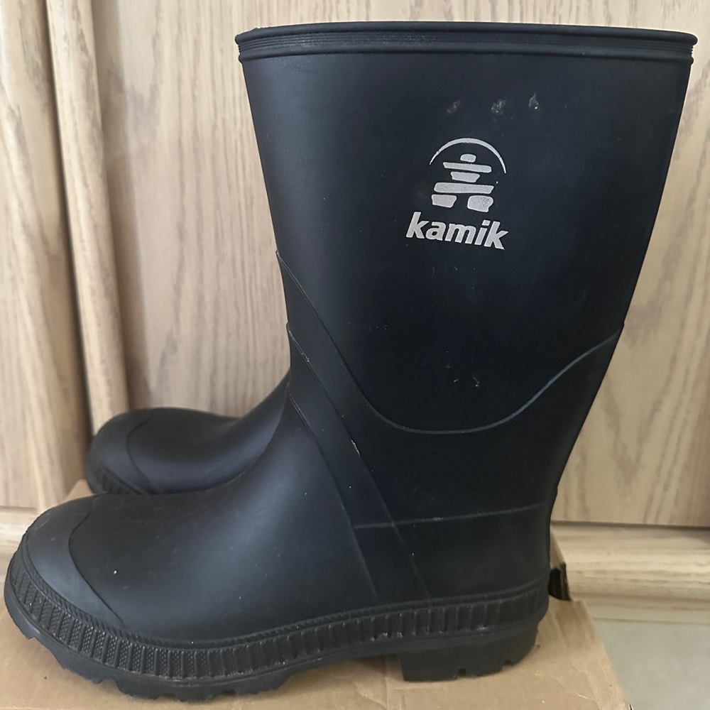 Kamik rainboots for sale